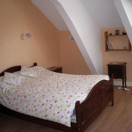 Bed and Breakfast Les Glycines Plaimpied-Givaudins Zewnętrze zdjęcie
