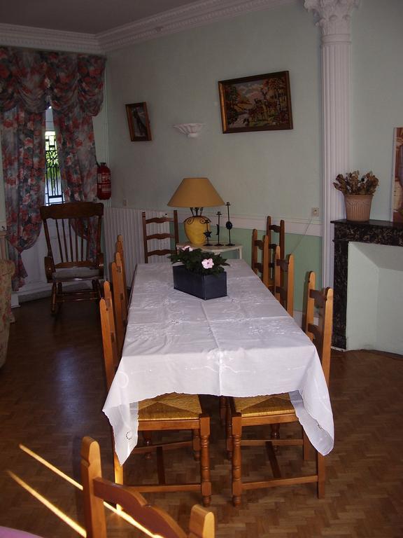 Bed and Breakfast Les Glycines Plaimpied-Givaudins Zewnętrze zdjęcie